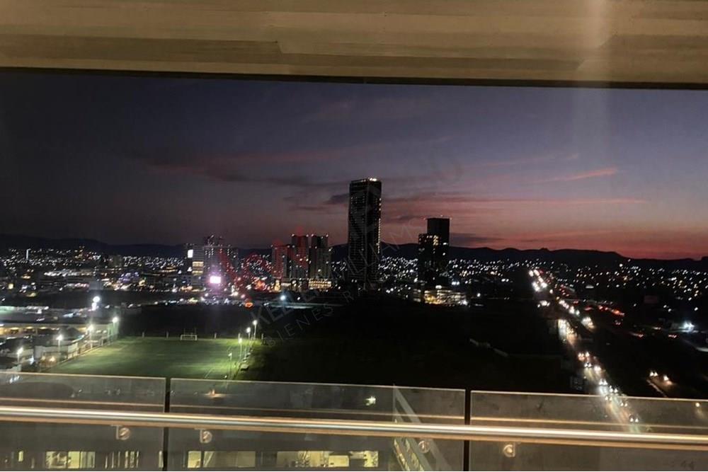 'Vistas Impresionantes y Comodidad en Lomas de Angelópolis: Departamento en Torre Grand Patio Baga'