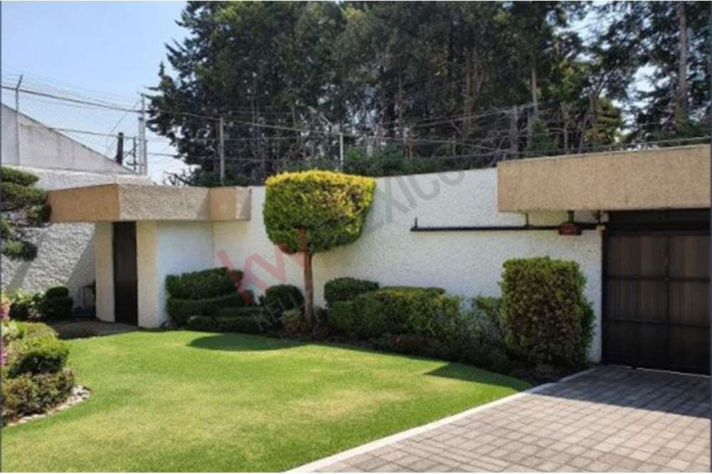 CASA EN VENTA EN CLUB DE GOLF SAN CARLOS EN METEPEC, TOLUCA.