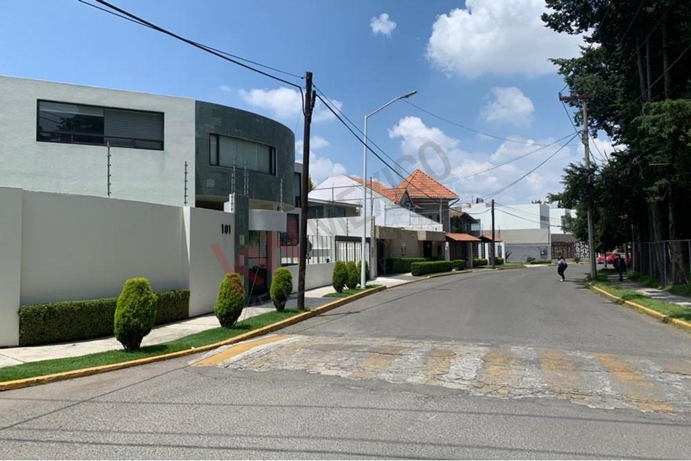 CASA EN VENTA EN CLUB DE GOLF SAN CARLOS EN METEPEC, TOLUCA.