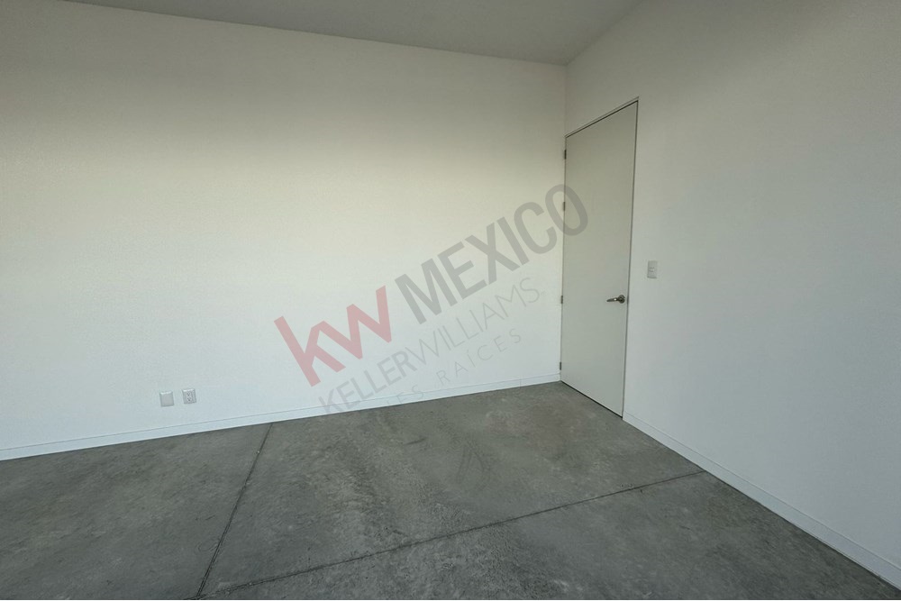 BODEGA EN VENTA UBICADA EN UNA ZONA DE ALTO IMPACTO COMERCIAL