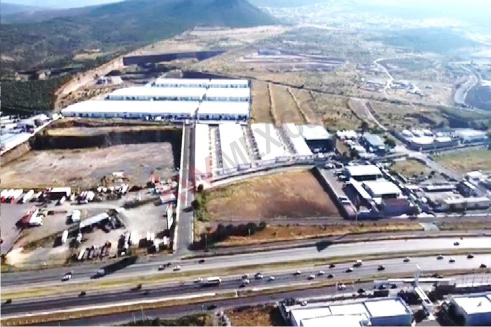 BODEGA EN VENTA UBICADA EN UNA ZONA DE ALTO IMPACTO COMERCIAL