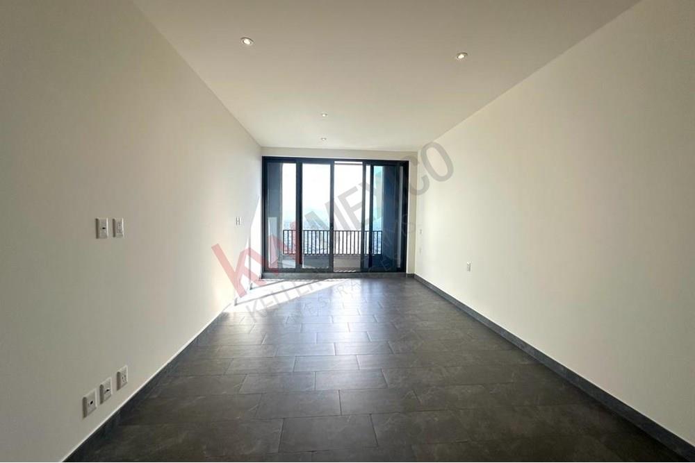 MODERNO DEPARTAMENTO AMUEBLADO EN RENTA EN CUMBRES DE SANTA FE - $60,000.00
