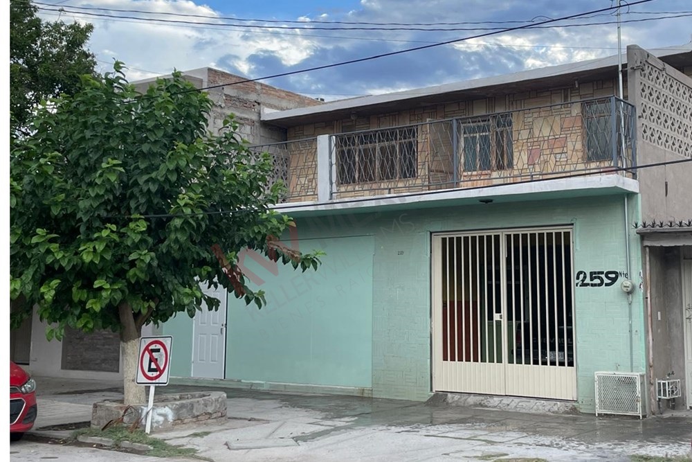 ¡Gran Oportunidad! Casa con Uso de Suelo Comercial en Venta en el Corazón de la Ciudad
