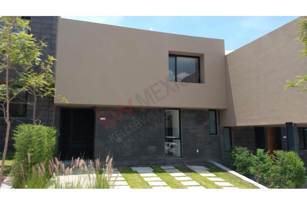 LOMAS DE JURIQUILLA, CAISA! CASA NUEVA EN VENTA!