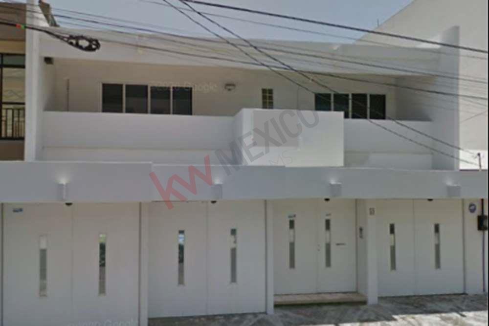 Amplía casa en venta en Boca Del Río, Veracruz.