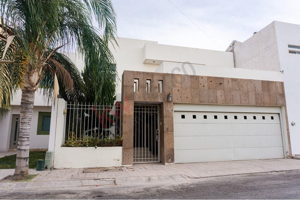 Hermosa Casa en Renta - Los Viñedos - Torreón, Coahuila
