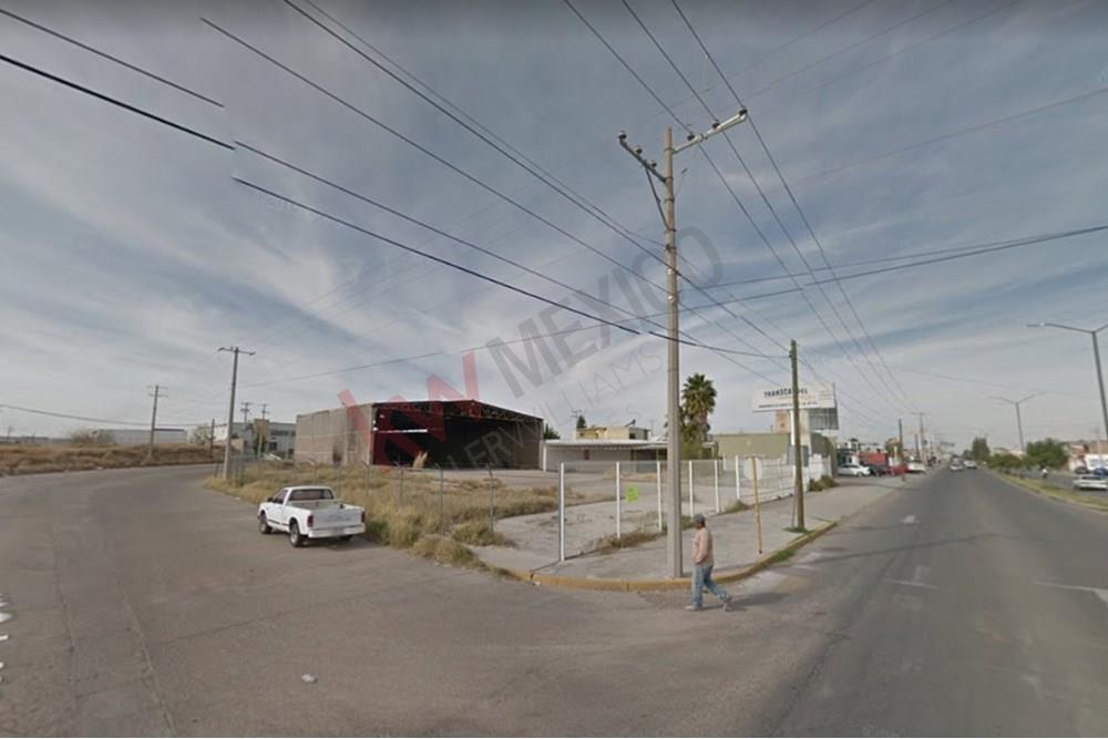 TERRENO EN VENTA EN ESQUINA AREA AVE. PLUTARCO E. CALLES