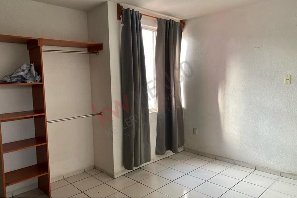CASA EN VENTA , EN ZONA MISION SAN CARLOS, CERCANA A COMERCIOS DE TODO TIPO