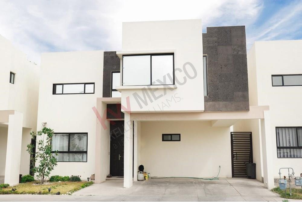 CASA EN RENTA AMUEBLADA EN FRACCIONAMIENTO ALTARIA RESIDENCIAL CON ALBERCA
