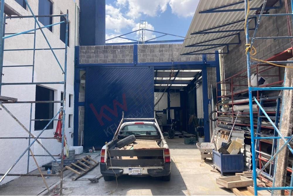 Se renta bodega en San Pedrito Peñuelas, Querétaro, Qro.