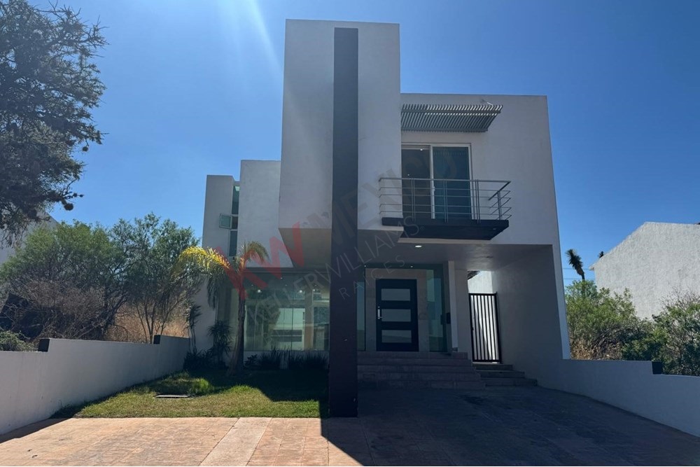 🌟 **¡Descubre tu nuevo hogar en Cumbres del Cimatario, Huimilpan, Querétaro!** 🌟