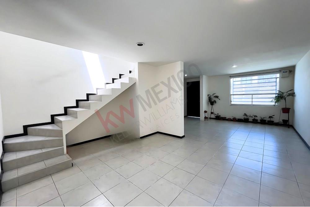 Bosques de manzanilla, Puebla, universidad tecnológica de Puebla, comercio, restaurantes, inversión, joaquin colombres, capillas, Casa en venta, amalucan.