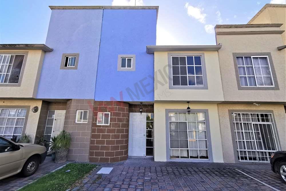 Casa en Venta en Hacienda la Gloria, Queretaro.