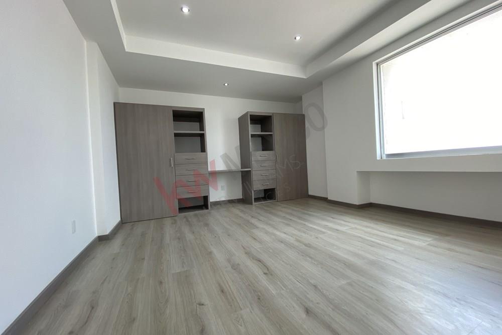 DEPARTAMENTO DE LUJO EN RENTA, VISTA DIAMANTE, CUMBRES DEL LAGO JURIQUILLA!