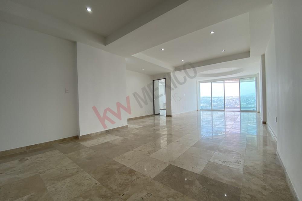 DEPARTAMENTO DE LUJO EN RENTA, VISTA DIAMANTE, CUMBRES DEL LAGO JURIQUILLA!