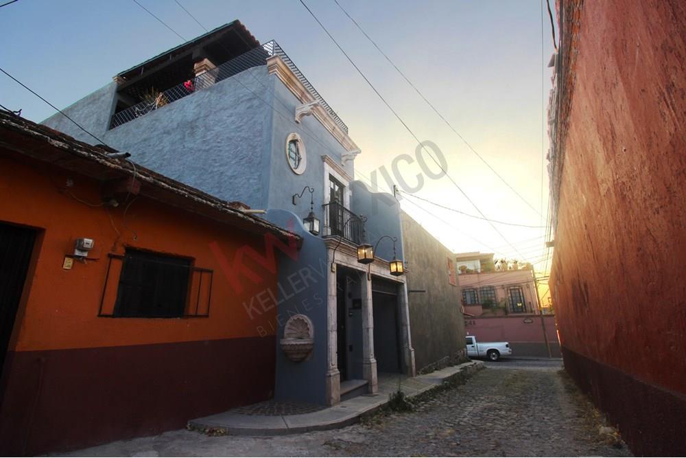Casa En San Antonio Con Terraza Techada