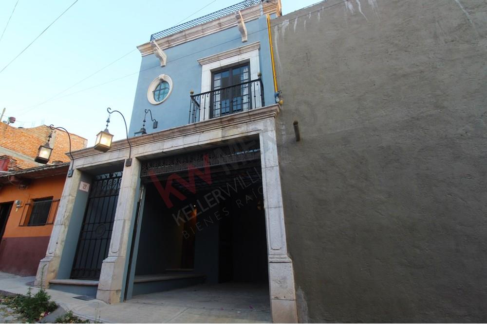 Casa En San Antonio Con Terraza Techada