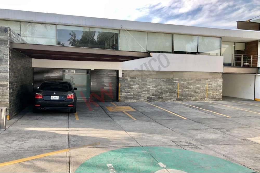 PROPIEDAD CON USO DE SUELO MIXTO, 1310m2 IDEAL OFICINAS. Para inversionistas.