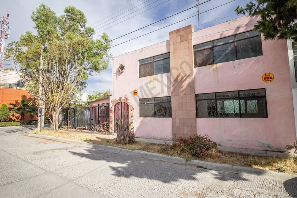 Excelente OPORTUNIDAD, Casa/Terreno en ESSQUINA Balcones del Valle San Luis  Potosí