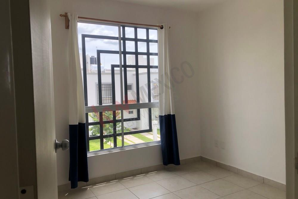 RENTA CASA EN HDA DEL BOSQUE, LOS ÁNGELES, QUÉRETARO