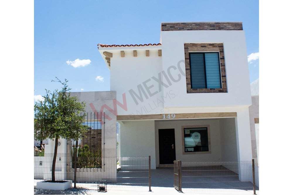 CASA DE 2 PISOS Y 3 HABITACIONES, ESTILO COLONIAL, EN NUEVO FRACCIONAMIENTO  AL SUR DE SALTILLO