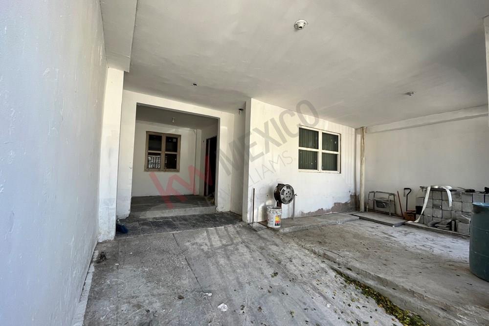 Amplia casa en renta en Morelos I