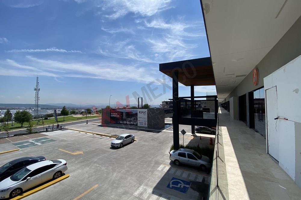 LOCAL COMERCIAL EN VENTA A PRECIO DE OPORTUNIDAD, EPIC CENTER ZAKIA‼️