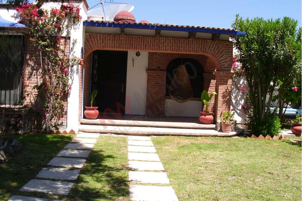Casa en Renta de 1 planta en Tequisquiapan a 5 minutos del centro con alberca
