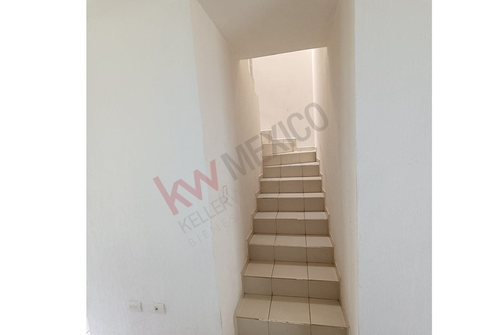 CASA VENTA ESQUINA FRACCIONAMIENTO PRADOS DEL MIRADOR CORREGIDORA