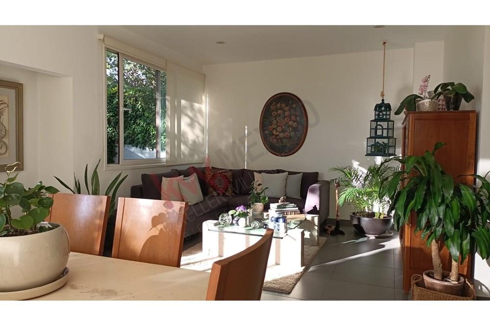 Casa en renta Amueblada en Altozano la renta incluye mantenimiento ideal para ejecutivo extranjero