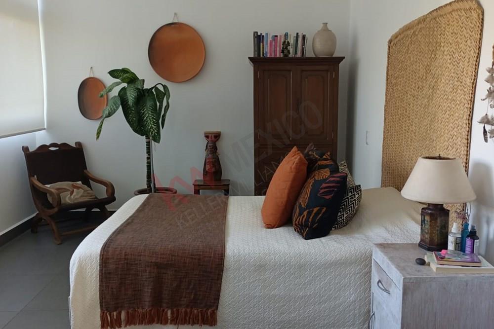 Casa en renta Amueblada en Altozano la renta incluye mantenimiento ideal para ejecutivo extranjero