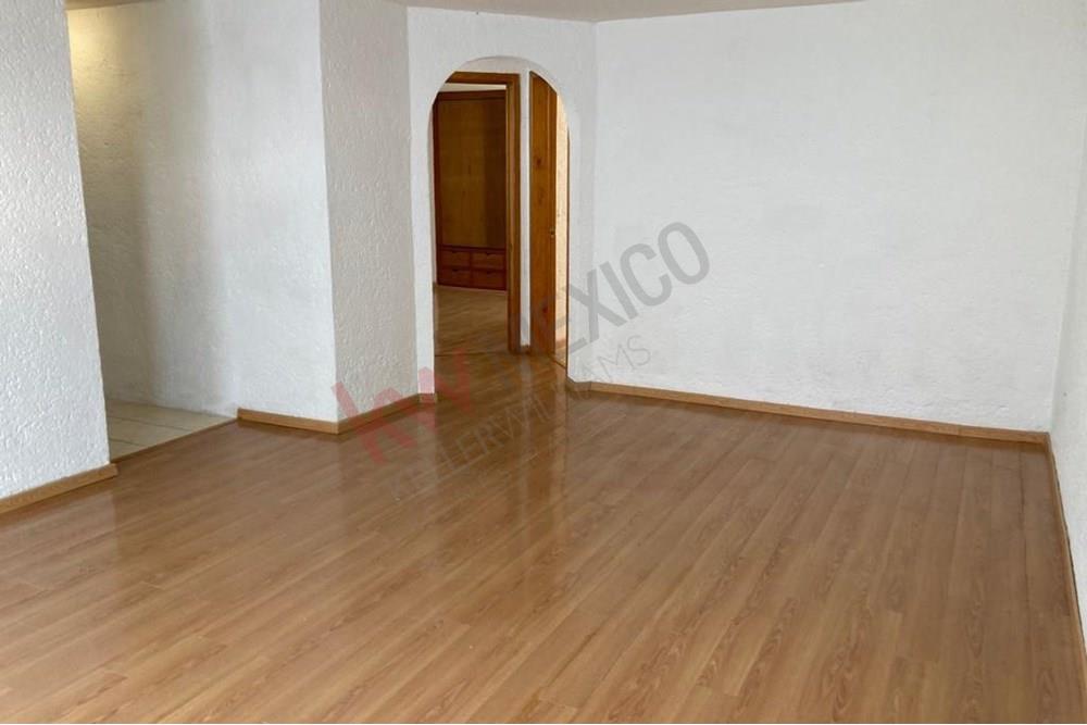VENTA DE DEPARTAMENTO EXCELENTE UBICACION DE 1 PISO EN CORREGIDORA, 2 RECAMARAS