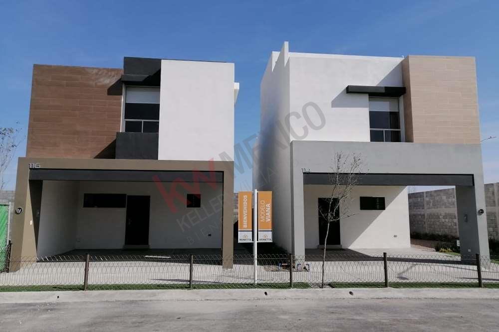 Casas Nuevas de 2 y 3 niveles en Venta, Sobre Avenida Concordia en Apodaca, Nuevo León