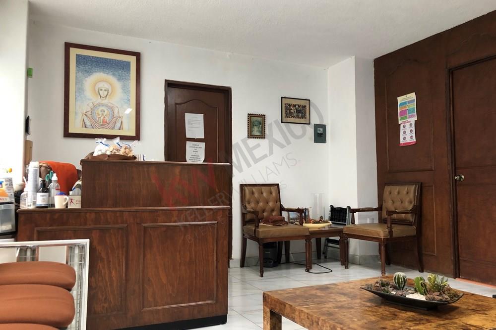 Renta de Oficinas/Consultorios Amueblados, Col. Jardines de Coyoacán, CdMx.