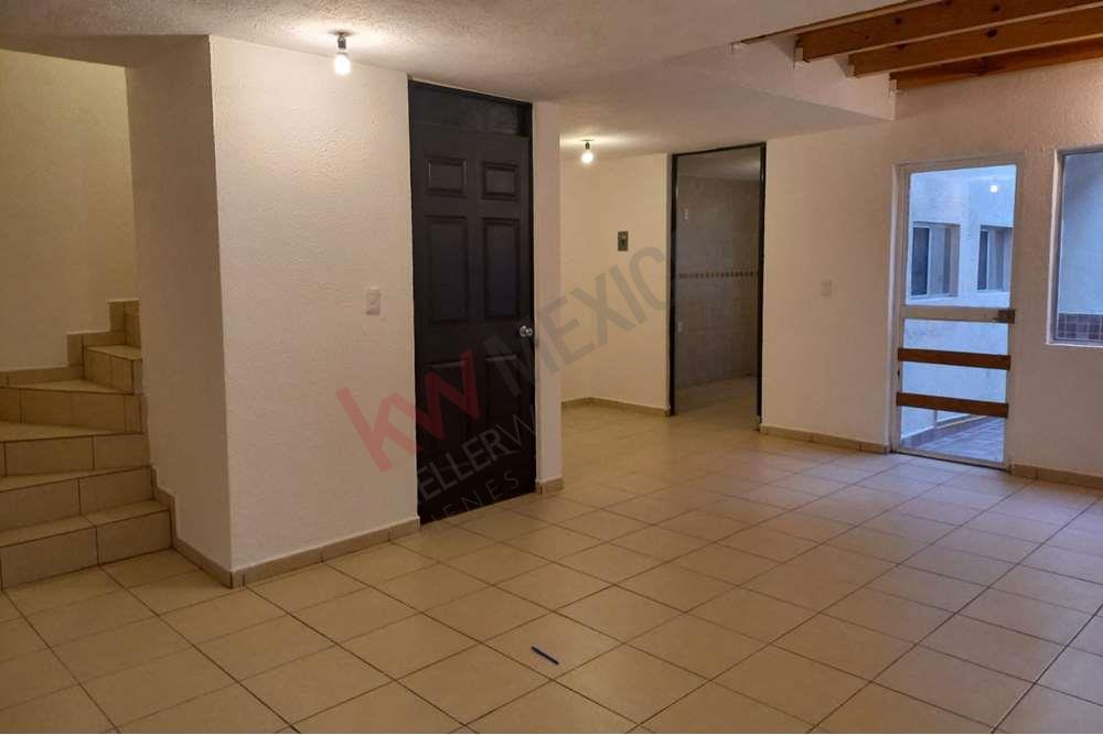 Casa en renta 3 habitaciones atras del Querétaro 2000 por plaza del parque Tec de Monterrey
