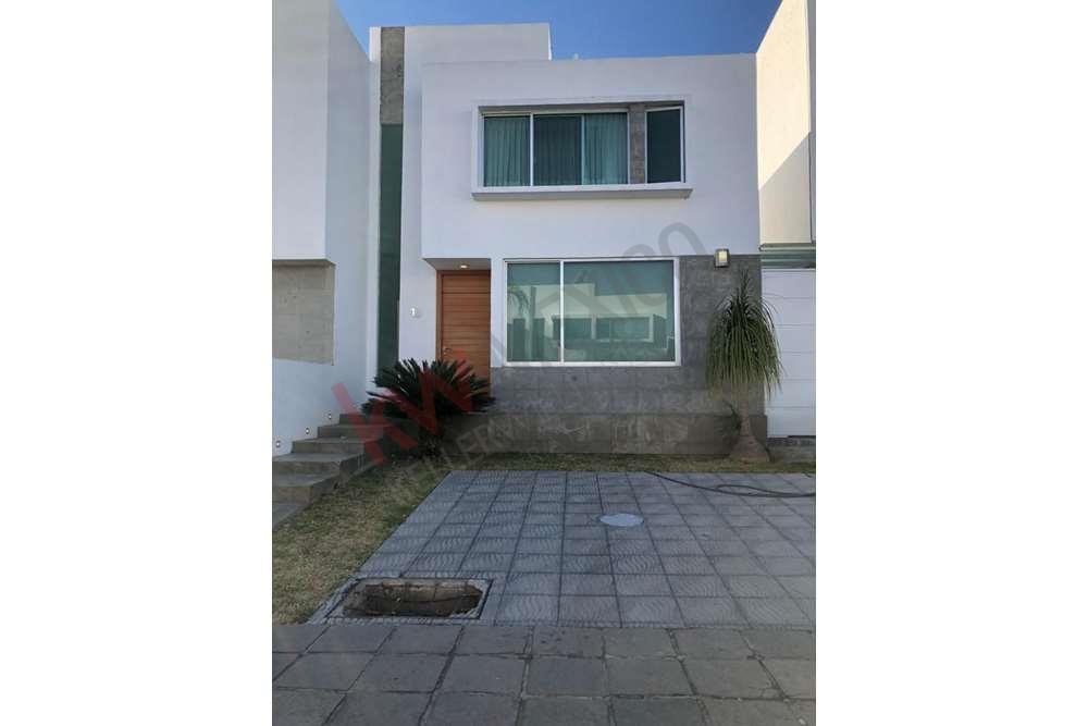 Casa en renta en Bosques de santa anita, Tlajomulco Zapopan