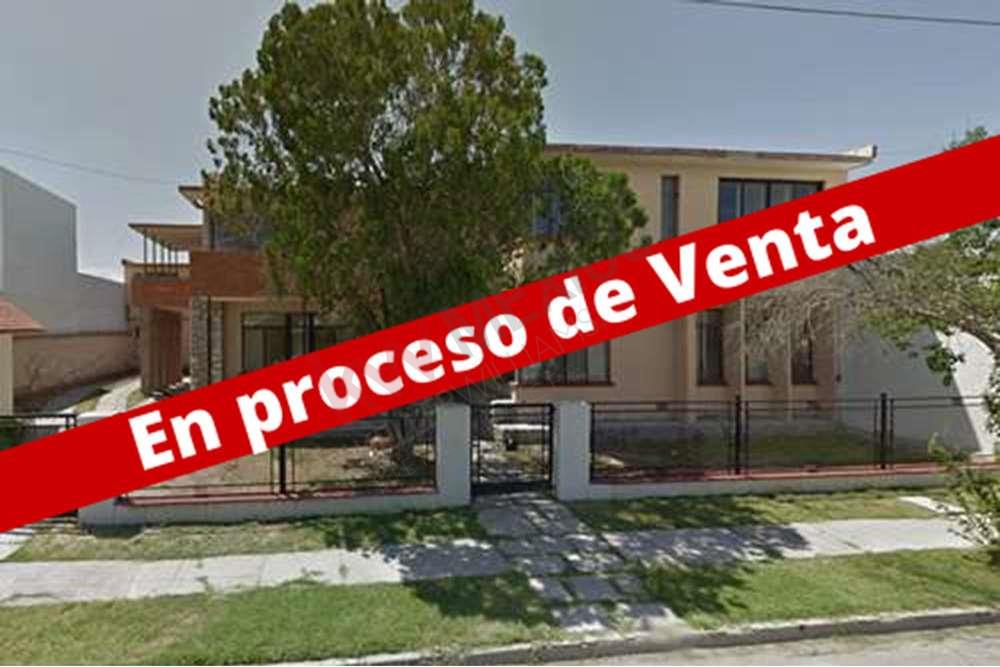 Para Remodelar! Casa en Venta, Colonia Torreón Jardín, Torreón, Coahuila