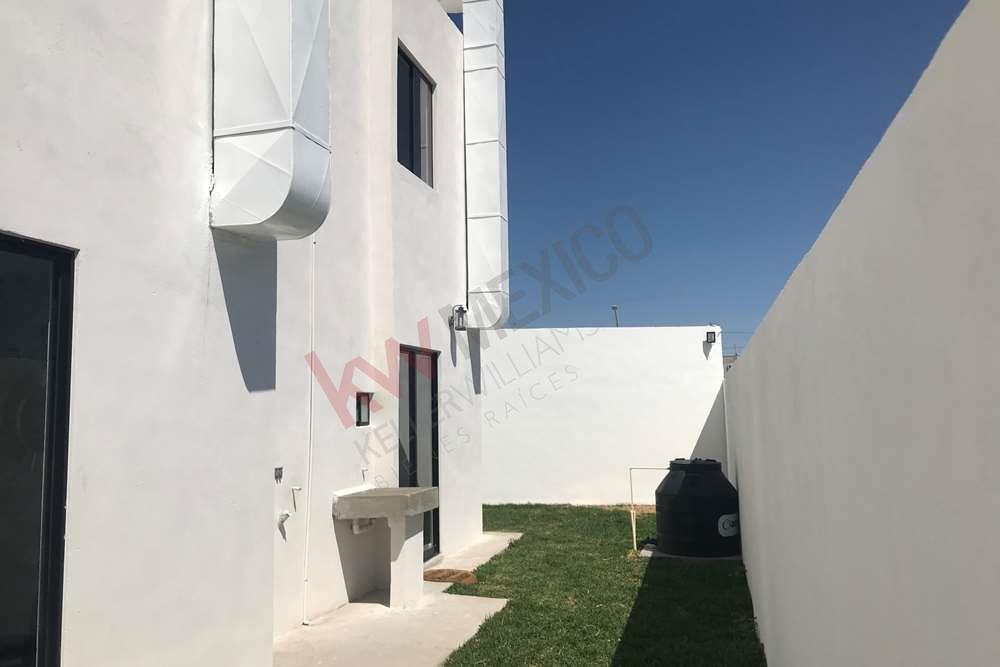 Nuevo fraccionamiento en Gómez Palacio Dgo. te ofrece 2 prototipos de casas  con amplios espacios para