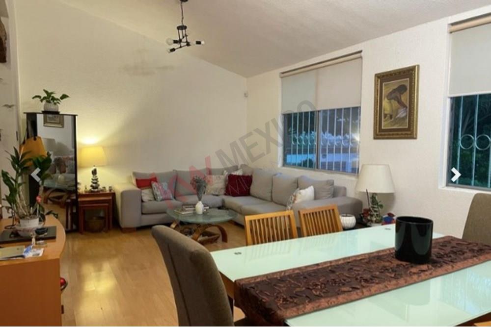 Casa en venta de un solo nivel, ubicada en zona muy céntrica, colonia Arboledas