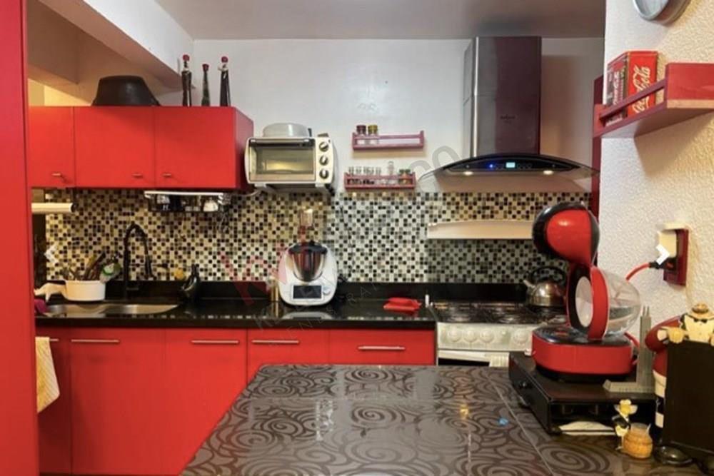 Casa en venta de un solo nivel, ubicada en zona muy céntrica, colonia Arboledas