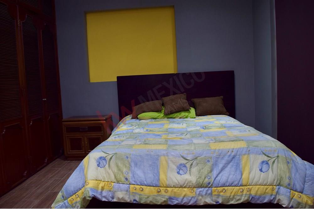 Departamento Ejecutivo en Renta Colonia La Silla