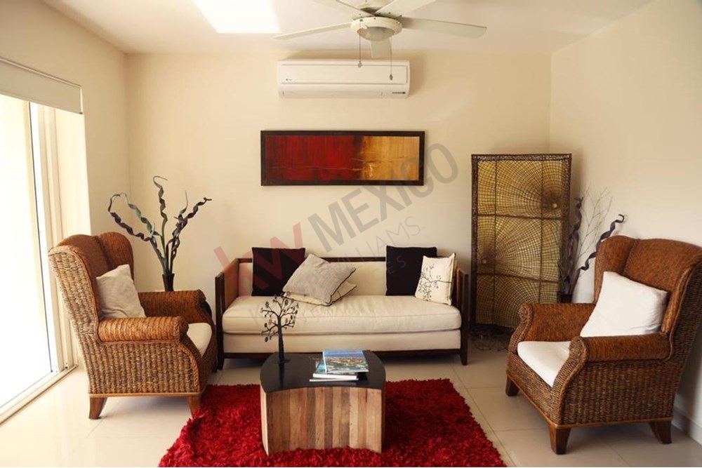 'Tu Refugio Moderno en Puerto Aventuras'