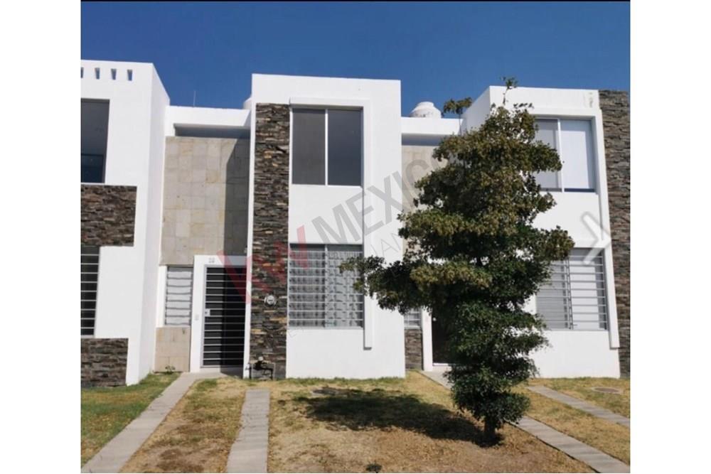 Casa en Renta coto Lucero del Valle Col. Nuevo México Zapopan, Jalisco