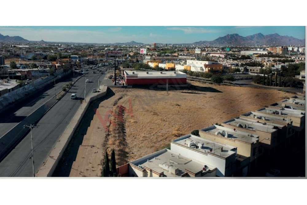 TERRENO EN VENTA UBICADO EN AVENIDA PRINCIPAL,  CON USO DE SUELO COMERCIAL.