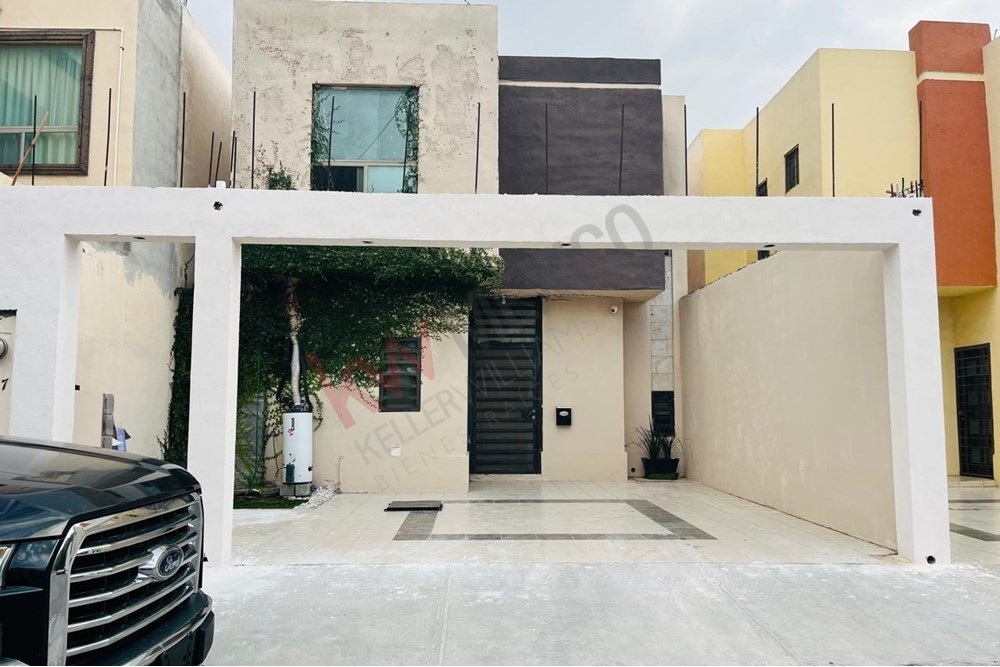 CASA EN VENTA, UBICADA EN FRACCIONAMIENTO PORTALES, RAMOS ARIZPE