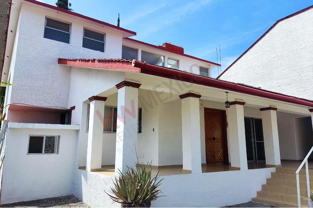 Venta Casa Sola en Fraccionamiento, en Tetelcingo, Cuautla, Mor.