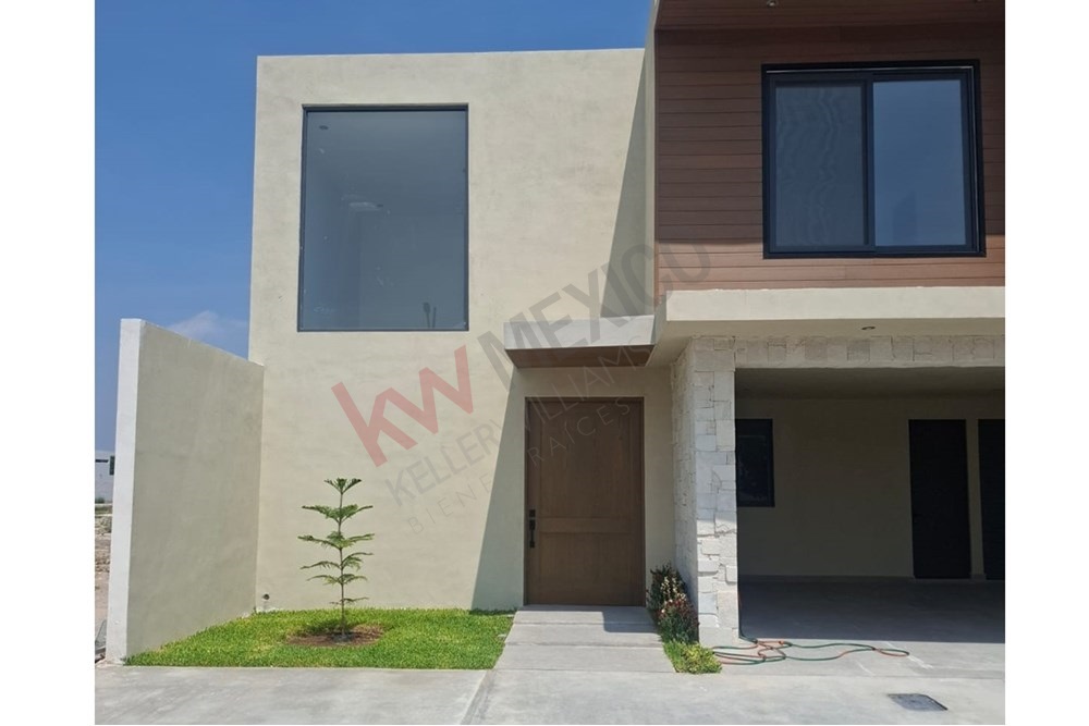 Descubre la casa de tus sueños en una zona privilegiada con acabados de primera calidad, con alta plusvalia.
