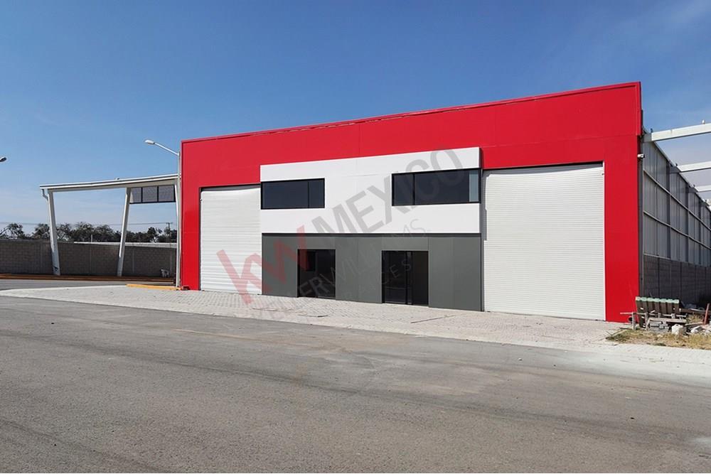 Venta de nave Industrial de 321.2 m², dentro de parque industrial a solo 3 kms del Parque Industrial Benito Juárez. Entrega inmediata.