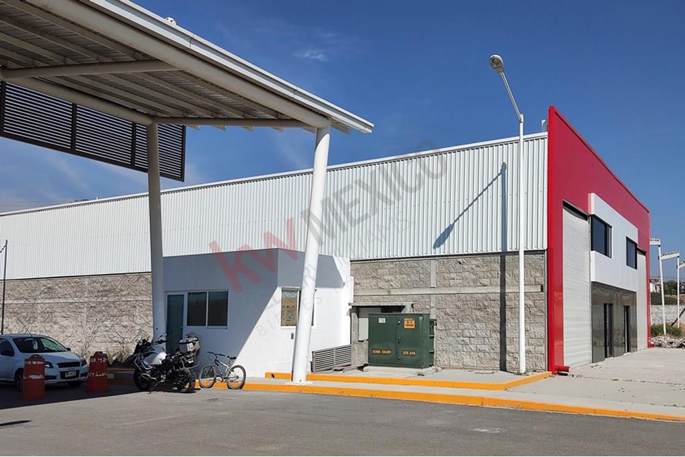 Venta de nave Industrial de 321.2 m², dentro de parque industrial a solo 3 kms del Parque Industrial Benito Juárez. Entrega inmediata.