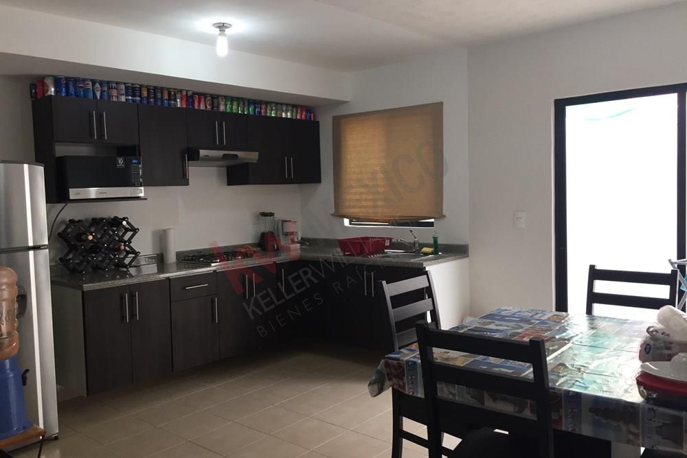Inversionistas Excelente Casa en Venta. Con Inquilino. Rincones del Marqués. Privada Roganto. El Marqués Querétaro